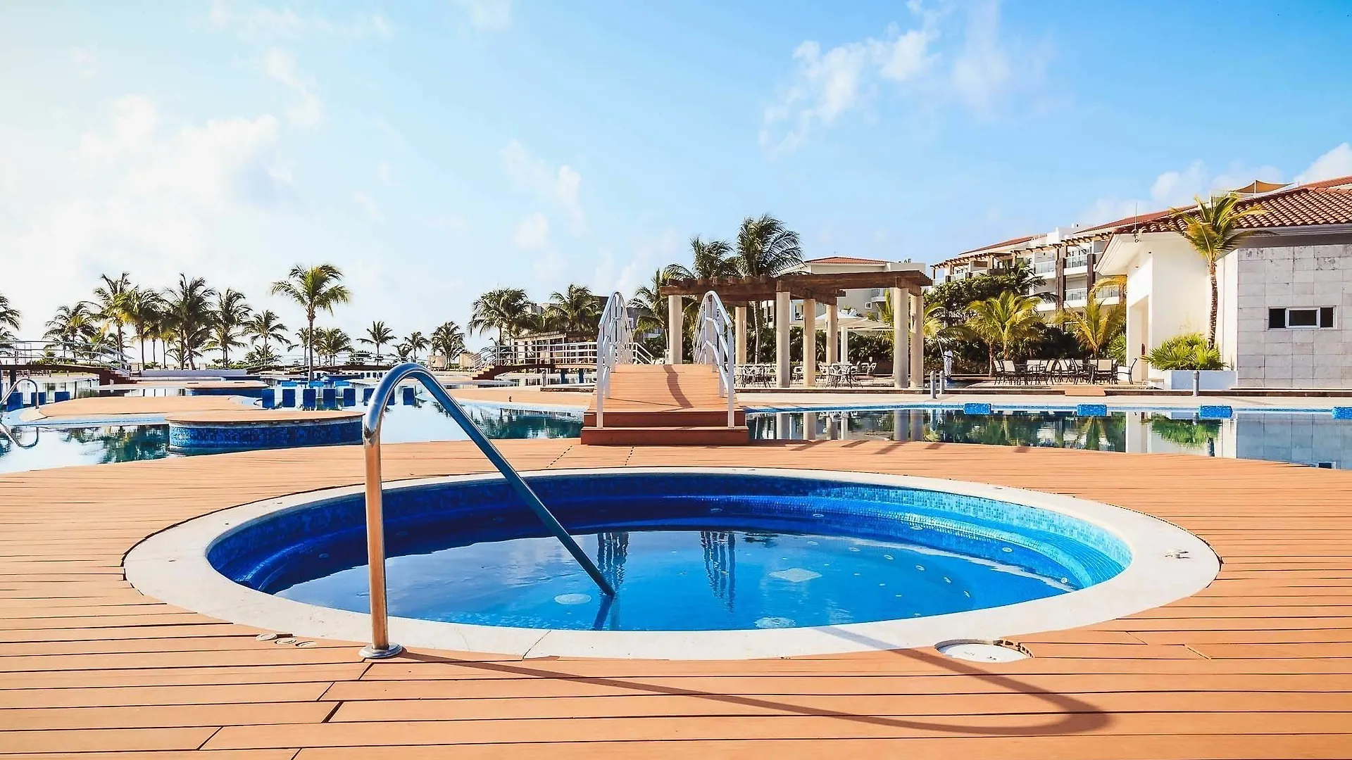 Buena Vida By Nas Hotel Playa del Carmen