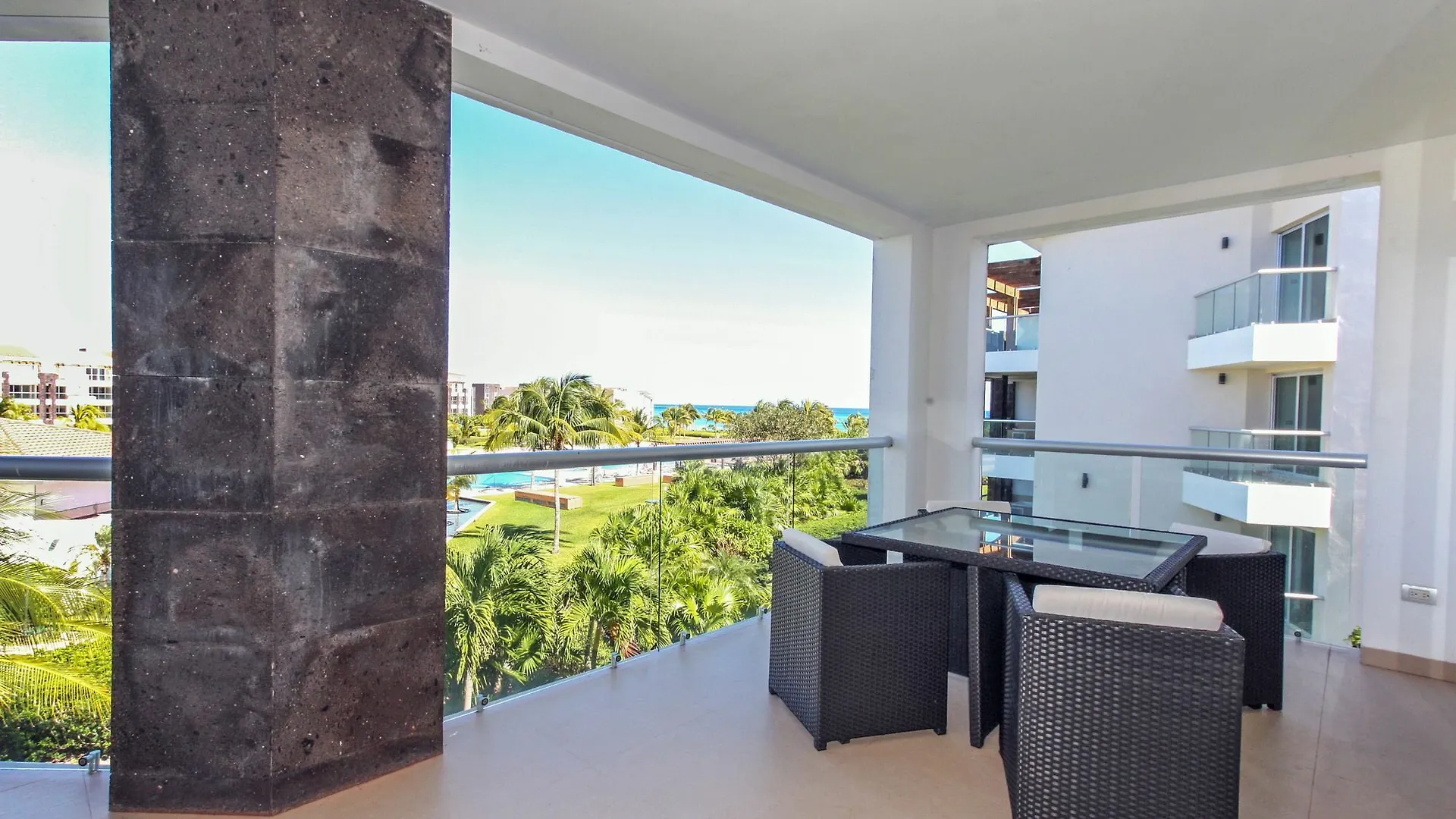 Buena Vida By Nas Hotel Playa del Carmen